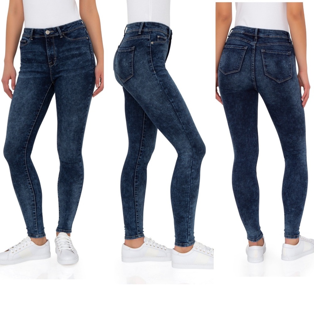 Time and Tru Denim High Rise Acid Wash Sculpting Jeggings